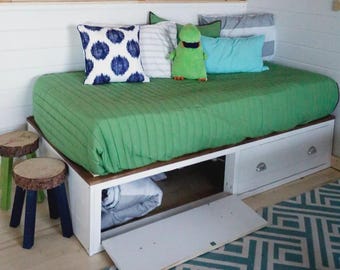 DIY Drawer Bed PDF – Twin & Full Daybed with Storage | Stylish Wooden Bed Frame for Small Bedrooms and Space-Saving Design