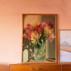 Tulpanbukettposter - Stillebenmålning - Blomsterdekoration i solsken - Blomvasposter - Gyllene timmens trend - DR020