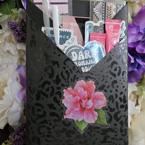 Blind Date with a Book- Thriller