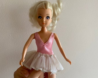 ballerina dreams dancing doll