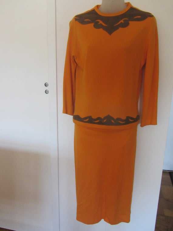 Fabulous Vintage 1960's Women's Knit Skirt and To… - image 3