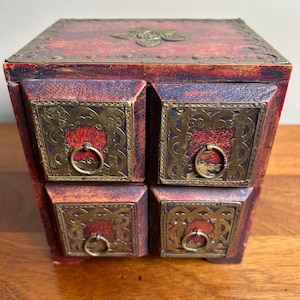 Chinese Red Lacquer Box - Etsy