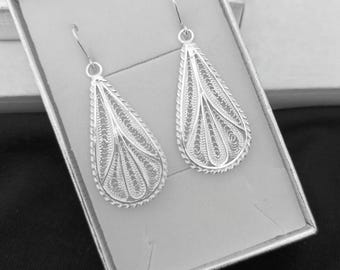 Sterling silver filigree earrings, Unique silver filigree earrings, Malta gifts, Malta souvenirs, Dangle earrings,Handmade filigree earrings