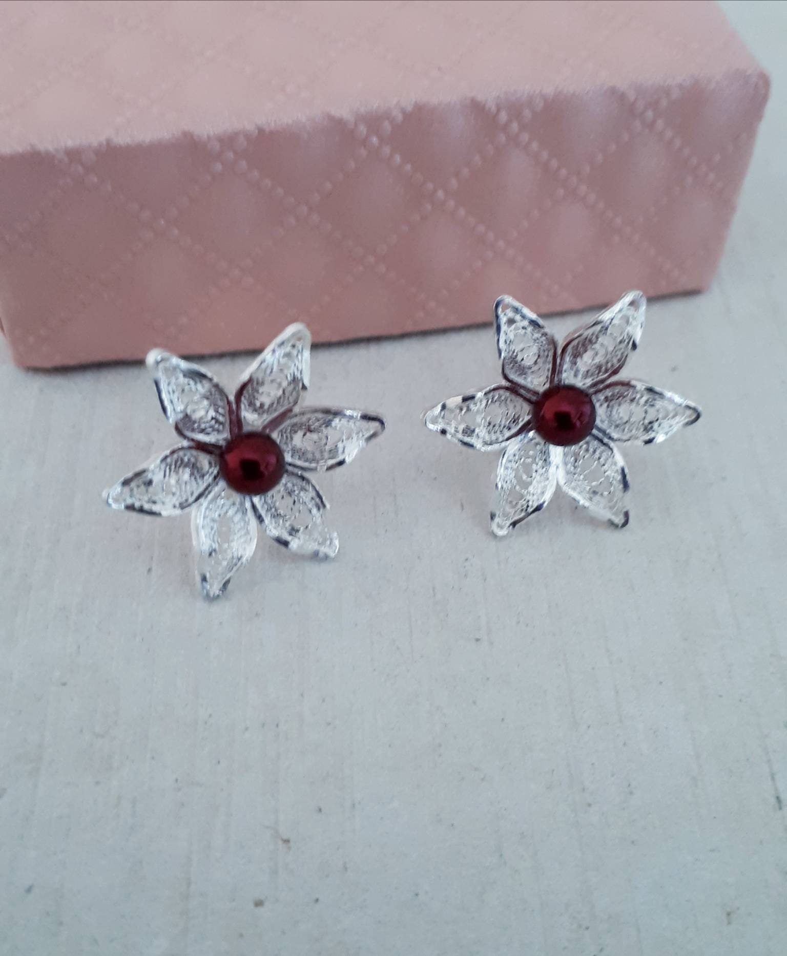 Boucles D'Oreilles Argent 925 Plaqué Or Fleur Émail Bleu/Blanc Filigrane - Dormeuses, Neuf Étiqueté
