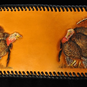 Cartera de cuero para hombre tallada a mano con pavos salvajes