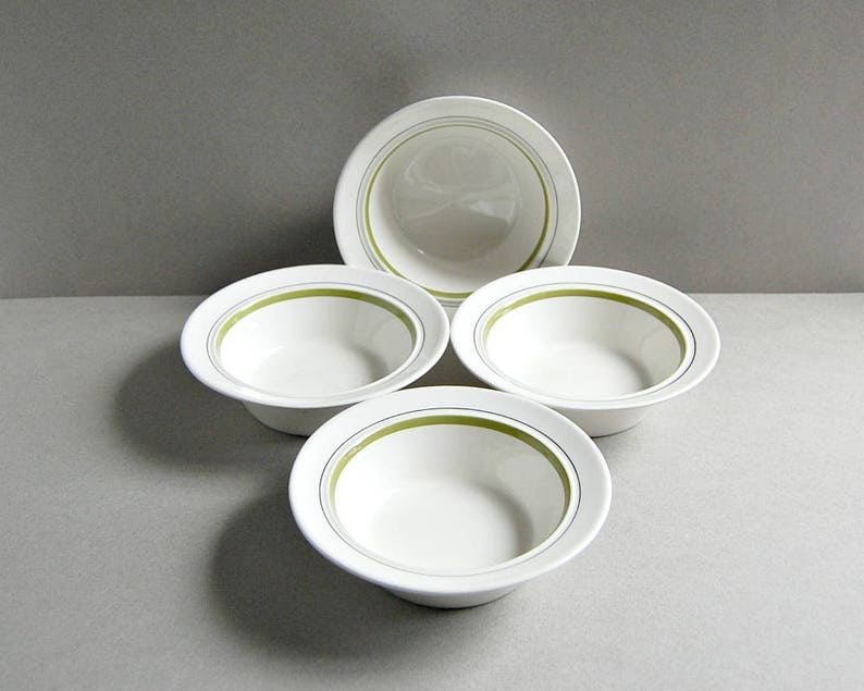 Shenango China Interpace Dessert Bowls Magna Set Of 4 White Avocado Trim 70s Vintage Dishes Modern Angular Bowls Restaurant Ware