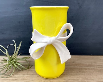 Fitz and Floyd white bow vase - 1970s vintage