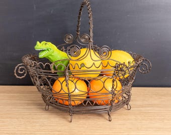 Oval wire basket with handle - fruit, garden, egg - dark cottagecore vintage