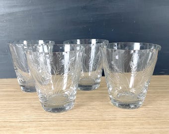 Ensemble de 4 verres à cocktail vintage en cristal gravé blé gravé - Articles de bar du milieu du siècle, gobelets à l'ancienne, verres à whisky
