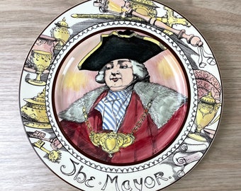 Royal Doulton The Mayor plate - D6282 - "The Professionals" decorative plate