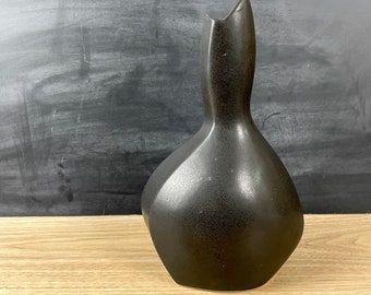 Michael Lambert black matte asymmetrical vase - 1990s vintage