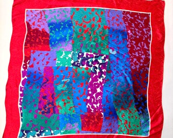 Foulard carré Van Horn au toucher soyeux - Patchwork léopard, bordure rouge - 35" - vintage des années 1980