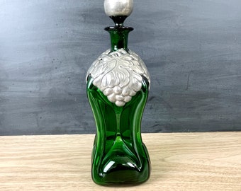 Emerald green kluk kluk decanter with pewter grapes