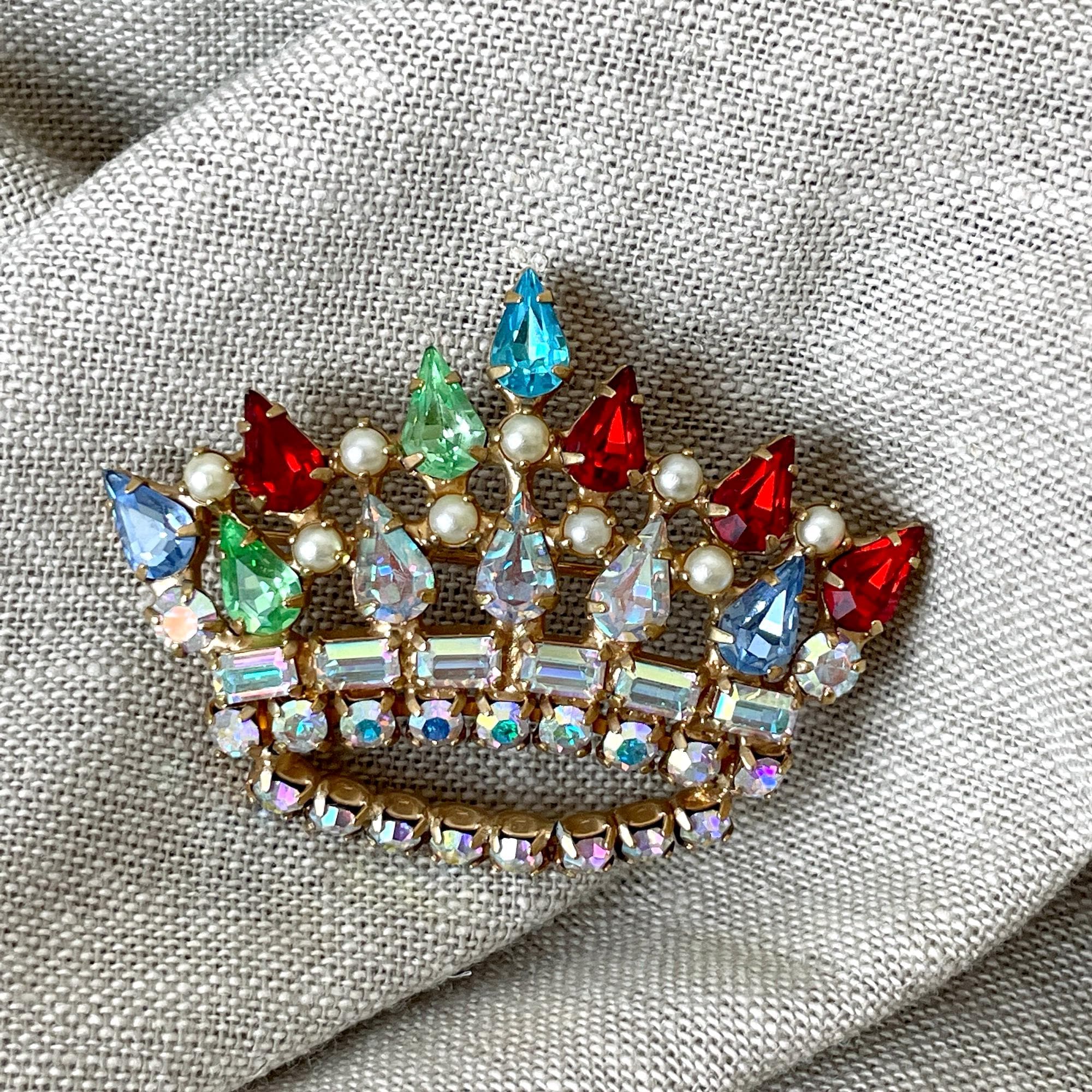 B David Crown Brooch - Etsy