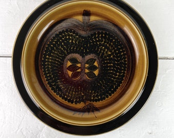 Arabia of Finland brown Fructus chop plate - 13" diameter - 1960s vintage