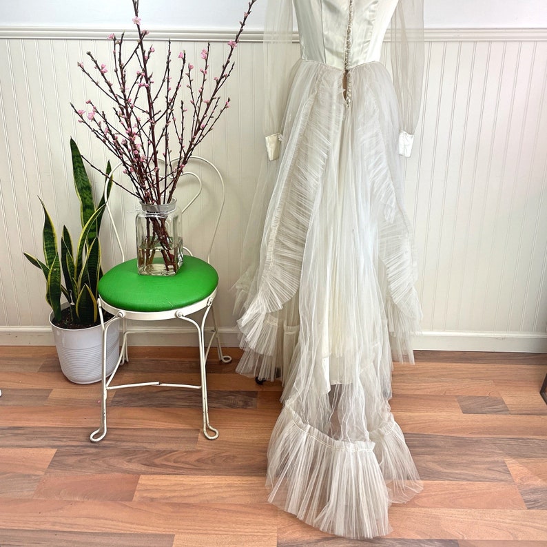 Satin and tulle wedding gown size small vintage wedding dress image 6