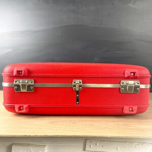 American Tourister Tourister red suitcase 1960s vintage image 3