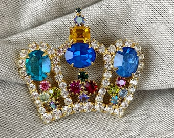 Siluane multi color rhinestone crown brooch - 1990s vintage