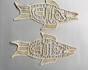 Vintage pair of bobbin lace fish motifs - frame for decor, stitch on a jacket