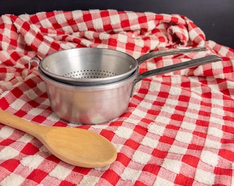Vintage Mirro Aluminum Sauce Pan with Wear-Ever Strainer Insert – Steamer Set - Farmhouse Kitchen