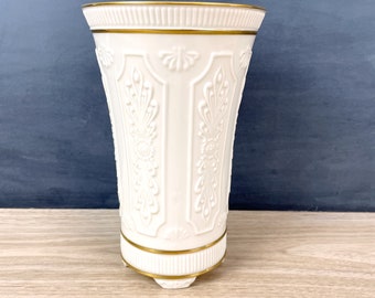 Lenox cream and gold 8.75" vase - traditional decor