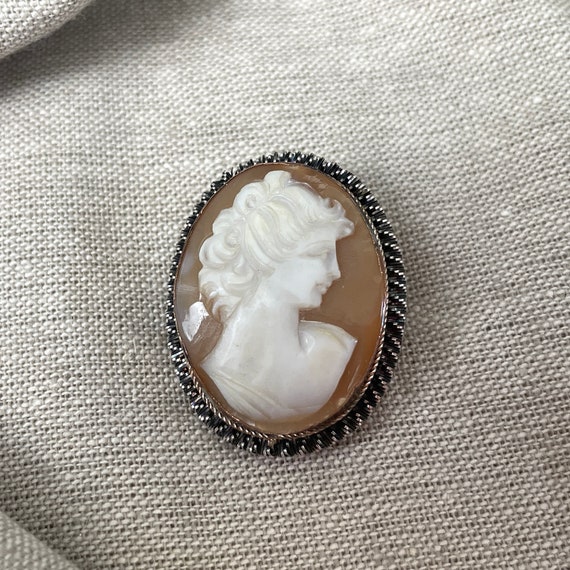 Sterling and shell cameo - 1940s vintage - image 1