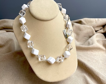 White and clear lucite beaded necklace - 1960s vintage