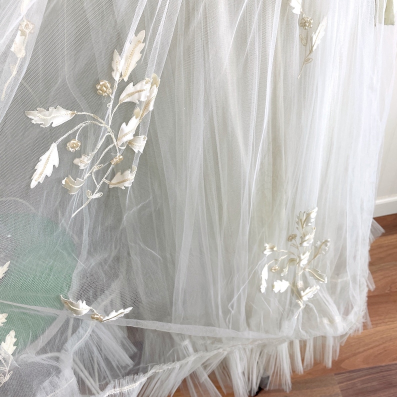 Satin and tulle wedding gown size small vintage wedding dress image 8