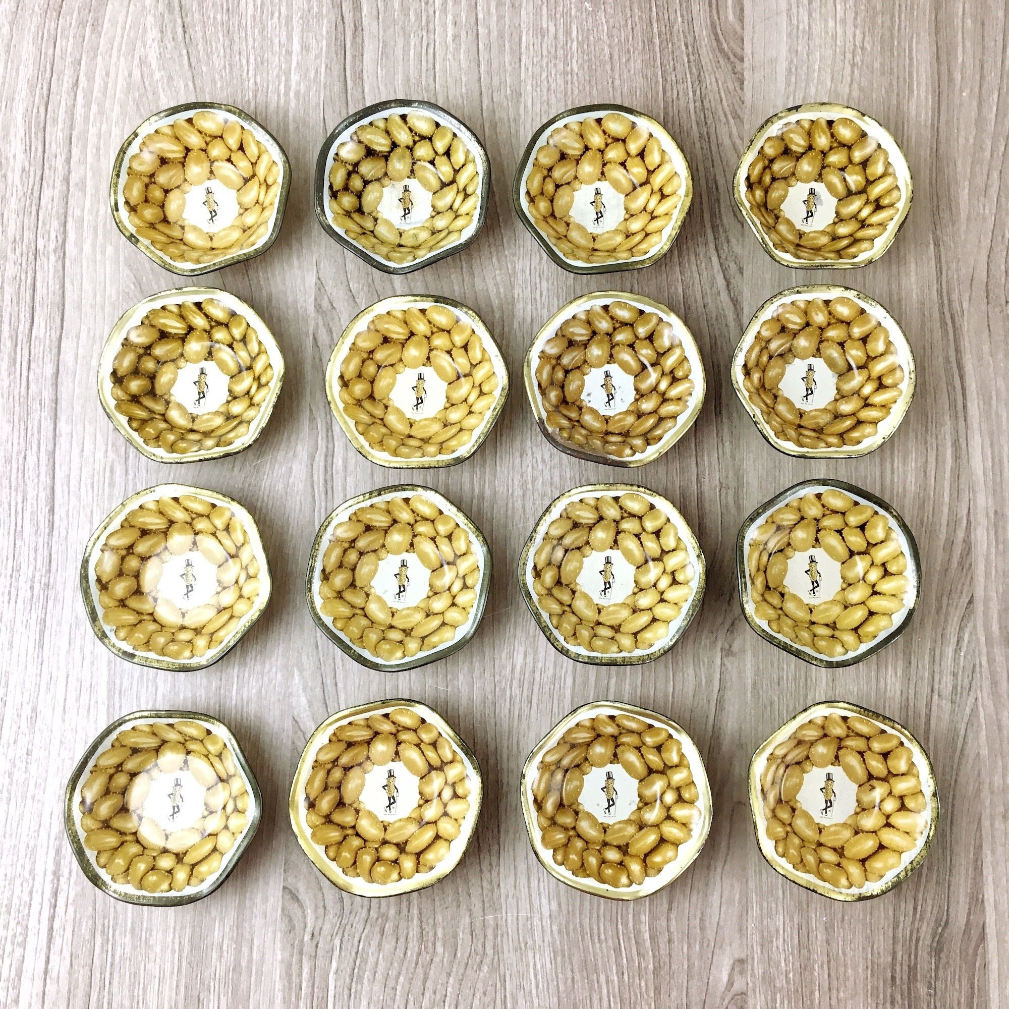 Planter's Peanut snack bowls 16 small 1 large 1960s Etsy