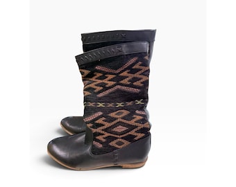 Wanted Nava Womens 8 Black Woven Aztec Flat Boots Gritty Boho Granola Fall