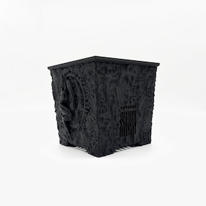 Alien Planter: 3D Printed PLA Pot, Black Sci-Fi Succulent Cactus Container