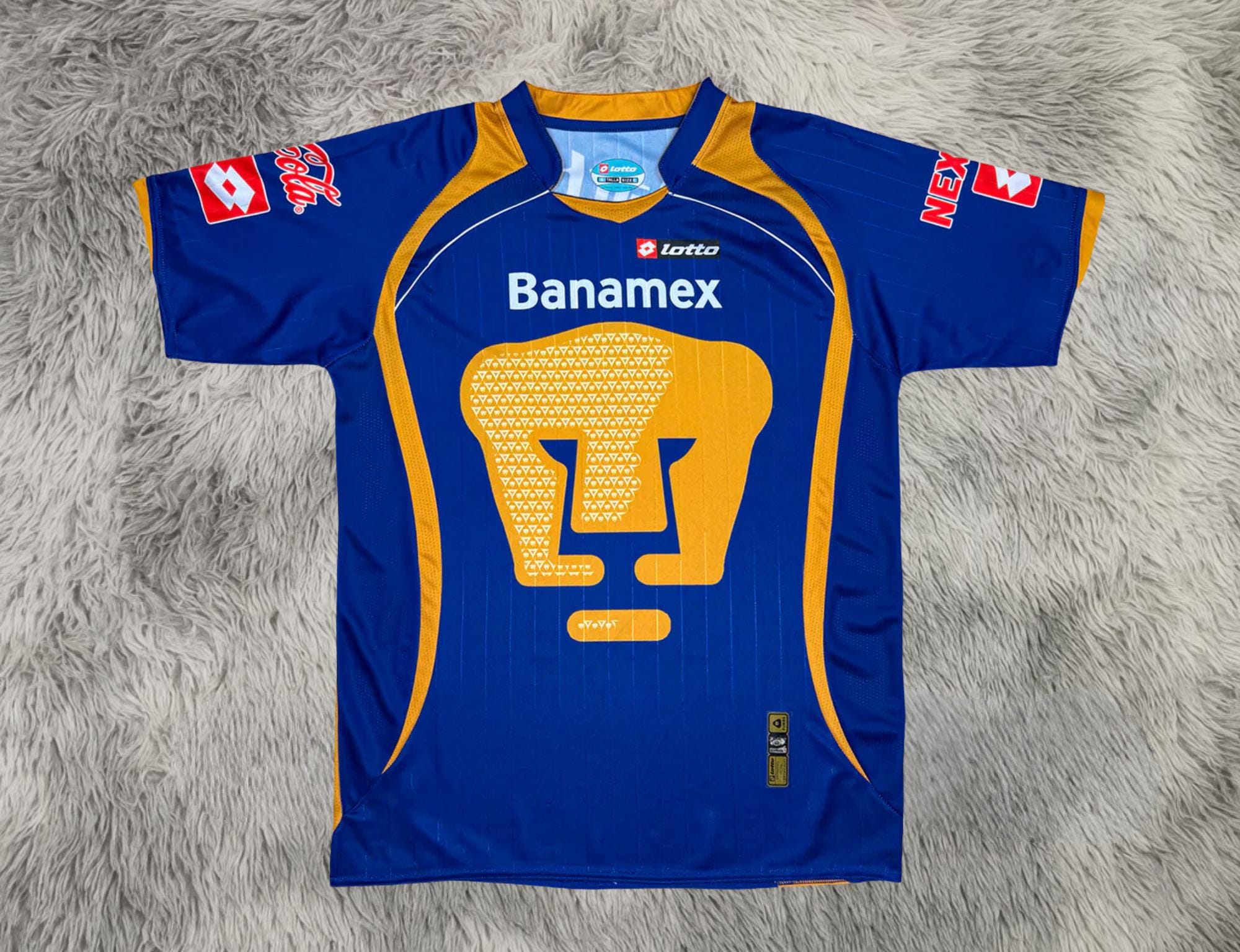 Lotto Uniforme Pumas 2009 Unam Pumas Jerseys