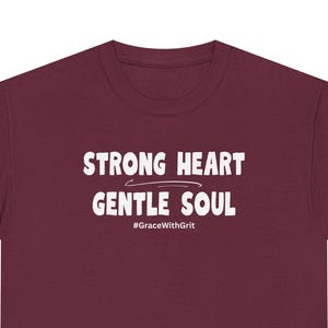 Starkt hjärta, mild själ, t-shirt | Alla hjärtans dag-tröja för henne | Matchande t-shirt för par