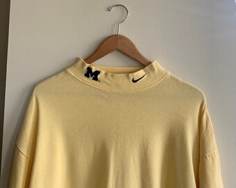 Vintage 90s Nike Embroidered University of Michigan UMich Turtle Neck Mens Large