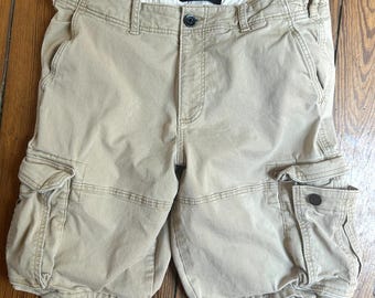 Tan Khaki Hollister California Cargo Shorts Long Men's 34" Waist, 12" Inseam