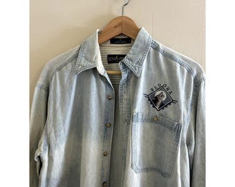 90s Sedona Arizona Embroidered Wolf Acid Wash Denim Jean Shirt Mens Small