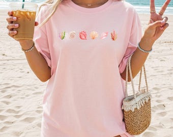 Seashell Shirt, Boho Summer Shirt for Women, Cute Beach Top, Summer Vacation Shirt, Beach Trip Shirt, Sea Animal Shirt, Gift for Beach Lover
