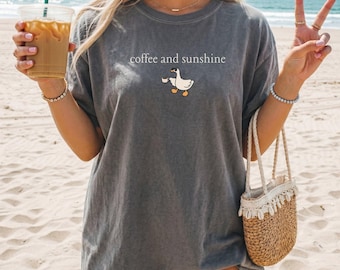 Coffee and Sunshine T-Shirt, Summer Shirt for Women, Duck Shirt for Summer Vacation, Trendy  Beach Trip Shirt, Gift for Coffee Lover