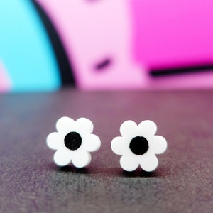 White and Black Daisy Stud Earrings
