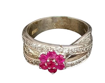 Pierścionek z kwiatem z czerwonego rubinu dla kobiet | Ręcznie wykonany ze srebra próby 925 | Ozdobny cyrkonią, rozmiar 7,5