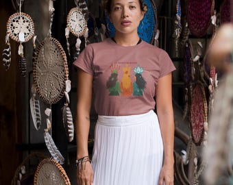 Empowering T-Shirt – Trendy Graphic Tee – Female Empowerment – Statement Shirt – Tiempo de Reinas