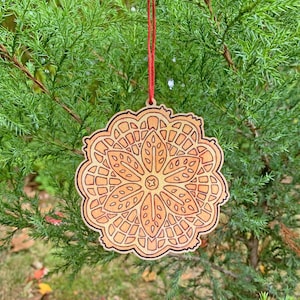 Pizzelle - 3.5" illustrated wooden tree ornament