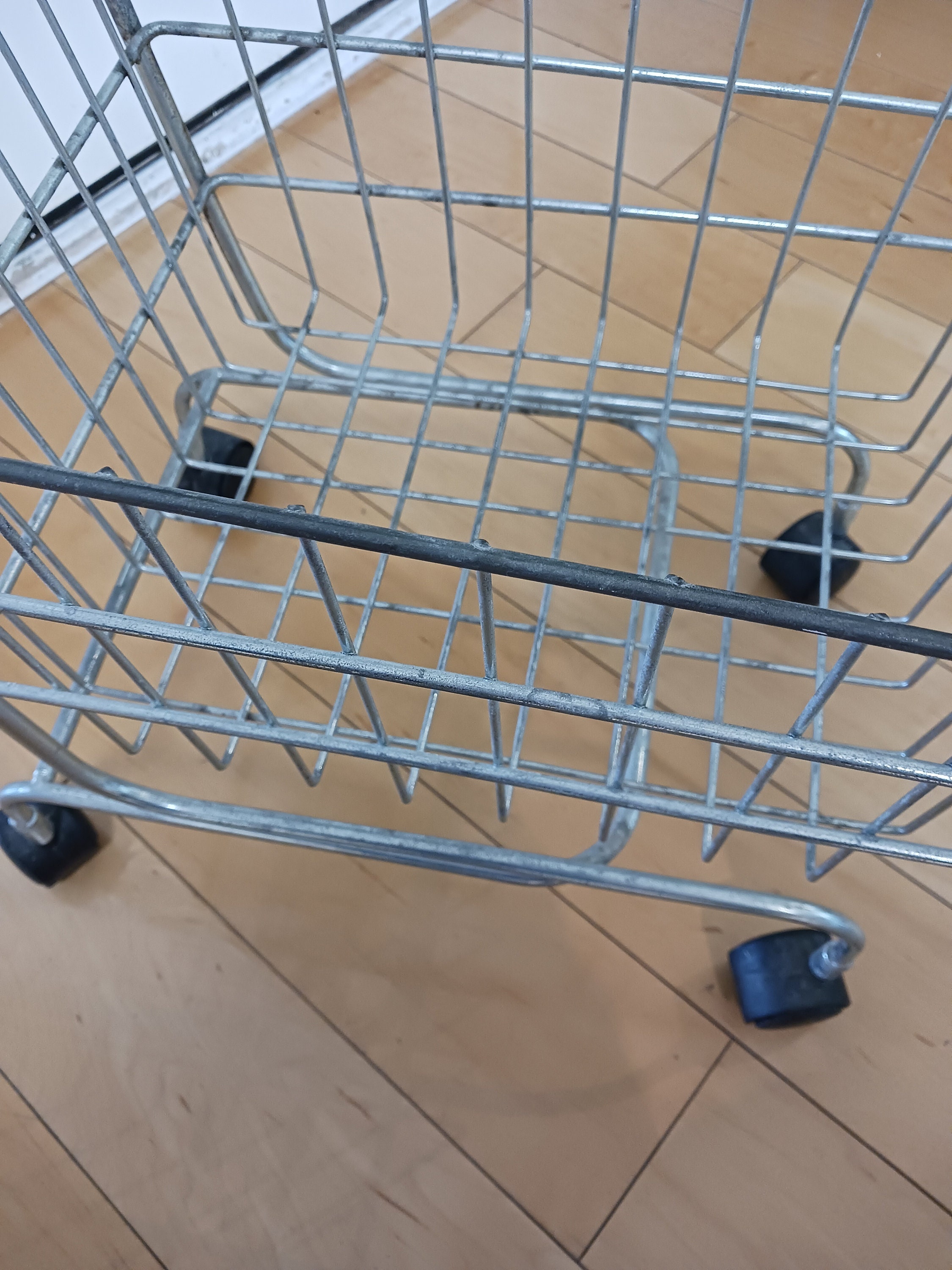 Vintage Metal Shopping Cart, Vintage Metal Display, Vintage Metal Basket, Vintage Metal Toy - Etsy Vintage Metal Shopping Cart, Vintage Metal Display, Vintage Metal Basket, Vintage Metal Toy - Etsy