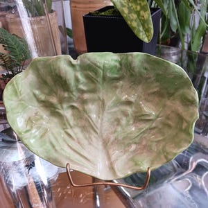 Antique Majolica Lettuce Dish, Lettuce Leaf Majolica, Antique Majolica, New Milford, Wannopee Majolica, Lettuce Leaf Trade