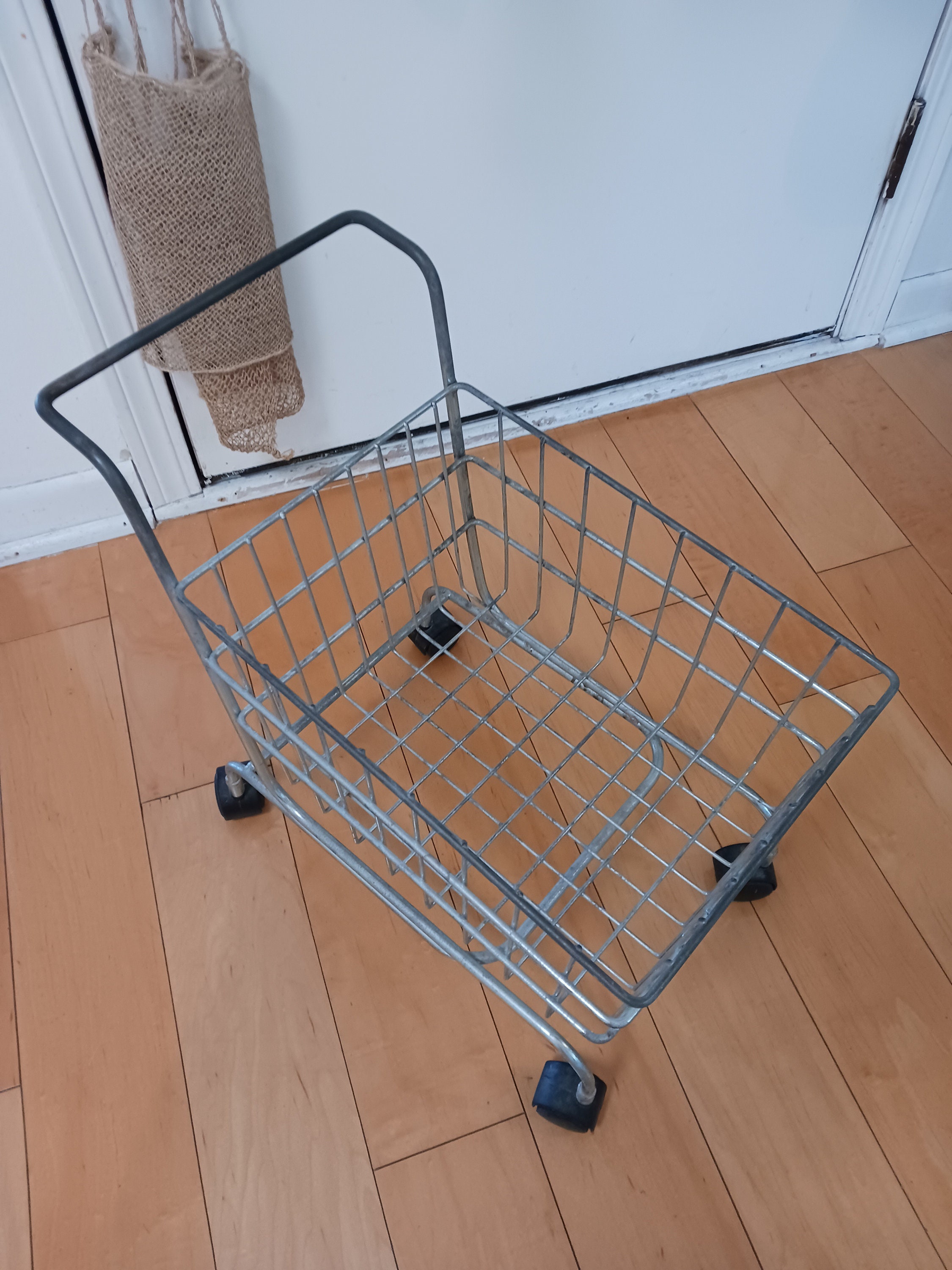Vintage Metal Shopping Cart, Vintage Metal Display, Vintage