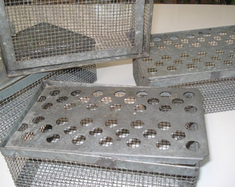 Vintage Wire Mesh Cage, Primitive Display Box (8.25x5x3 inches)