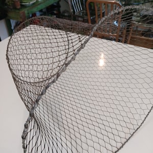Vintage Wire Trash Basket, Vintage Wirework, Vintage Wire Basket, Vintage Display