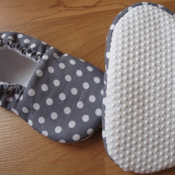 toddler baby shoe pattern...Abby and Aaron baby / toddler shoe pattern .... PDF tutorial / pattern....Up and Away Patterns...