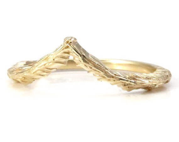 14k Gold Forest Chevron - Nature Stacking Wedding Band - Pointed Side Band