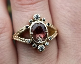 Ready to Ship Size 6 - 8 - Oval Oregon Sunstone and Sage Split Shank Ring with Salt & Pepper and Black Diamonds - 14k Yellow Gold